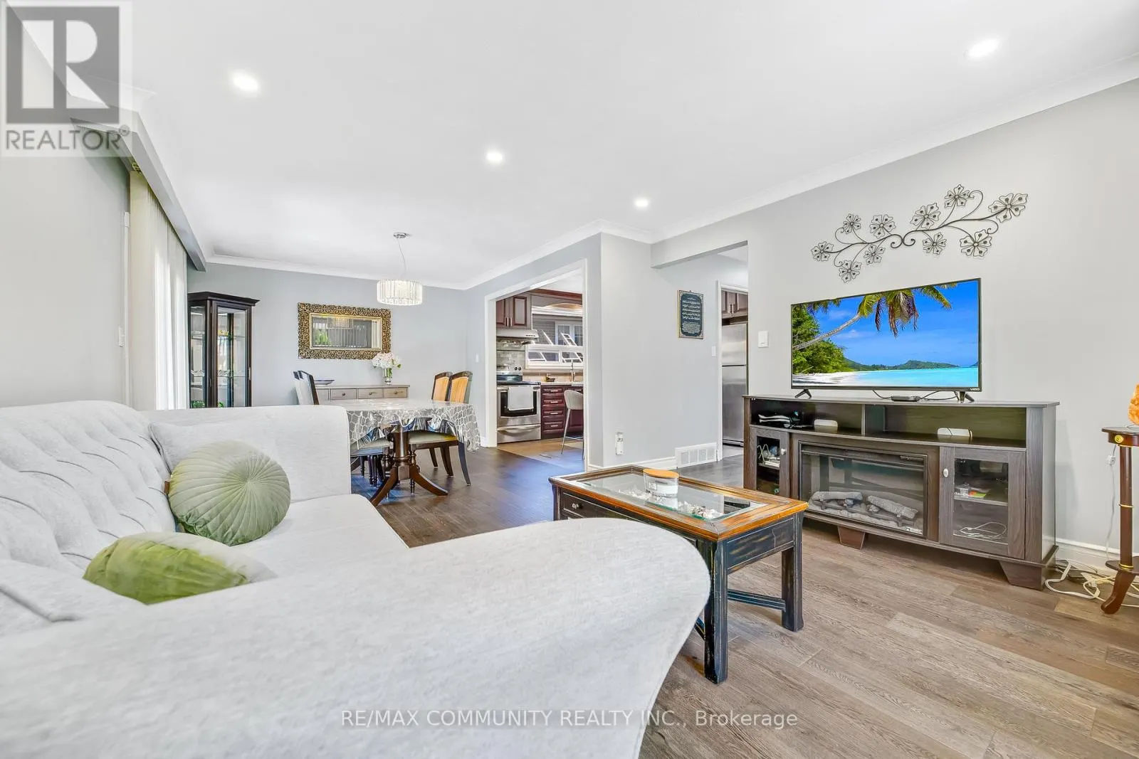 103 PACKARD BOULEVARD
