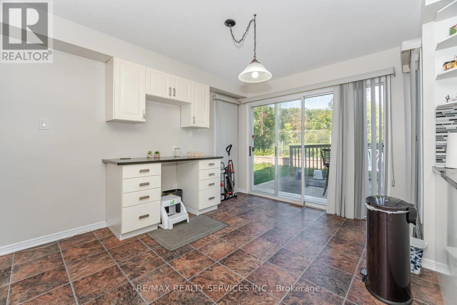 14 MILNER CRESCENT