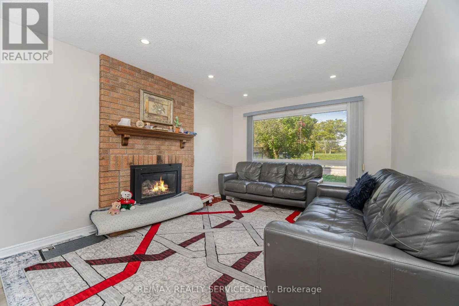 14 MILNER CRESCENT