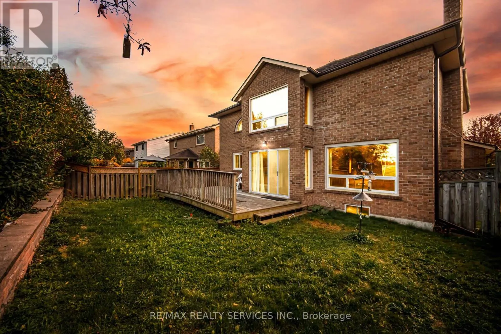 14 MILNER CRESCENT