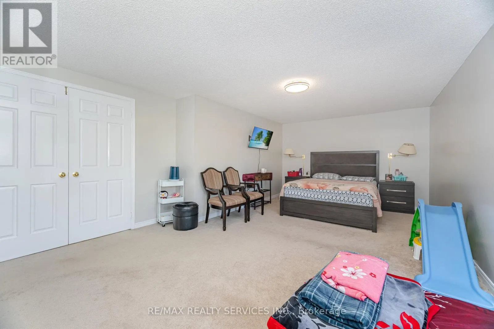 14 MILNER CRESCENT
