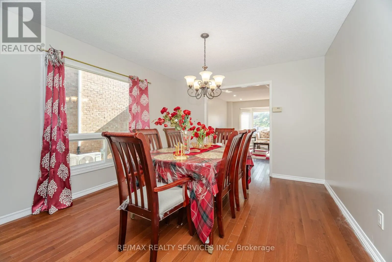 14 MILNER CRESCENT