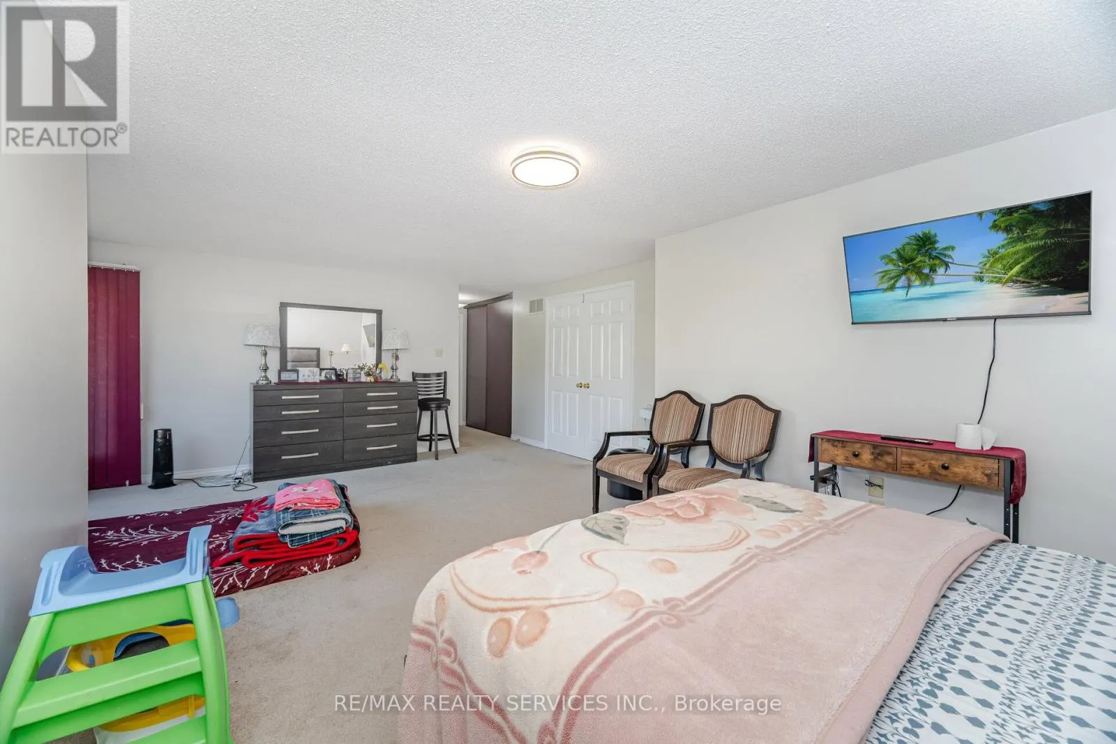 14 MILNER CRESCENT