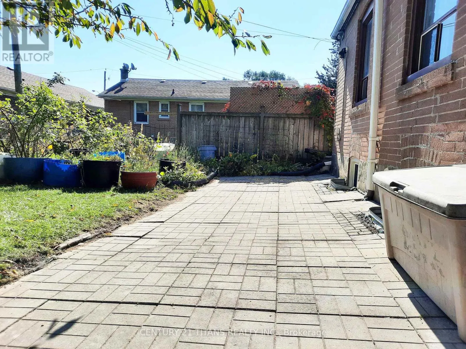 3 SAUGEEN CRESCENT