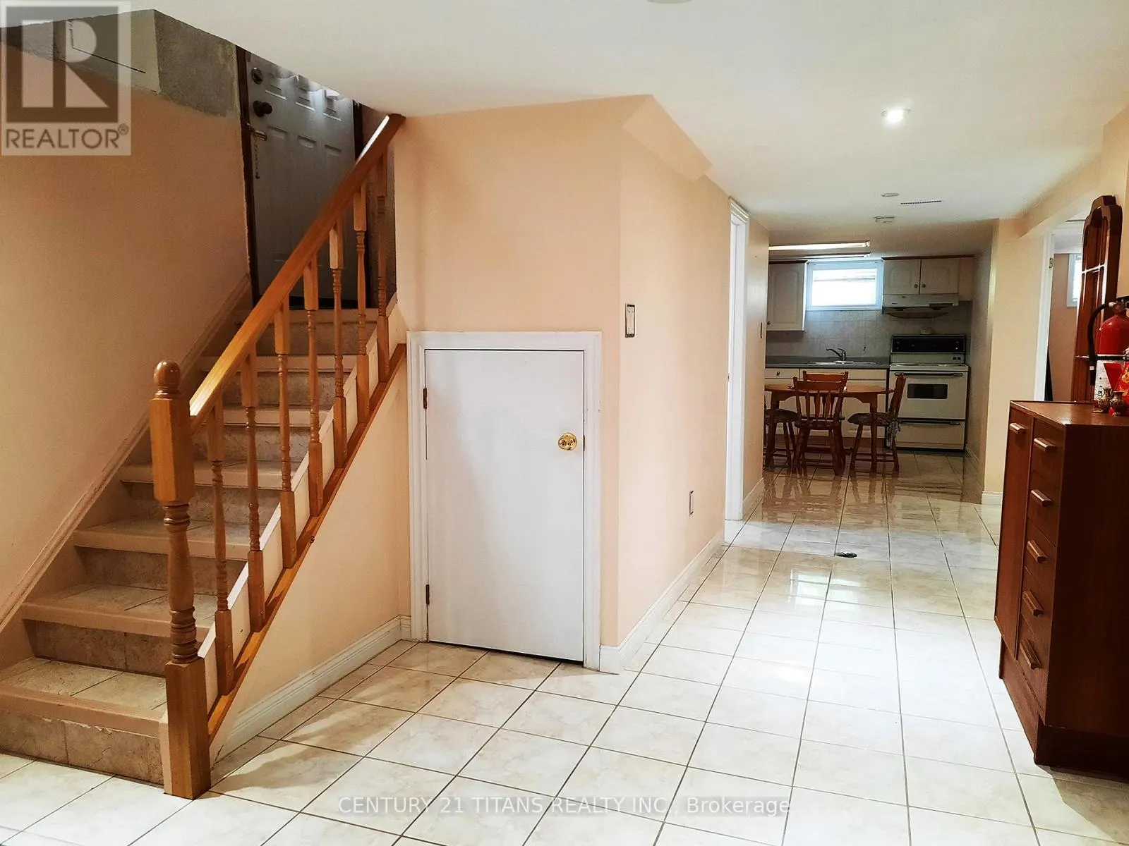 3 SAUGEEN CRESCENT
