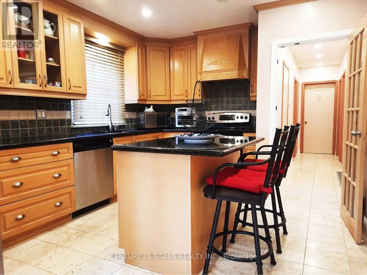 3 SAUGEEN CRESCENT