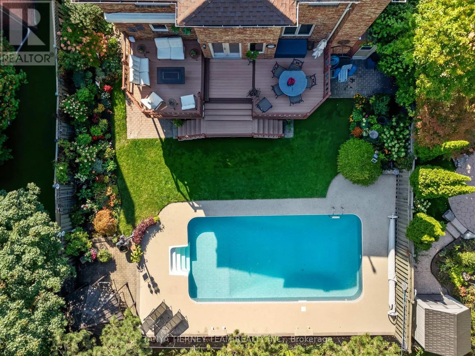 33 SIMMS DRIVE