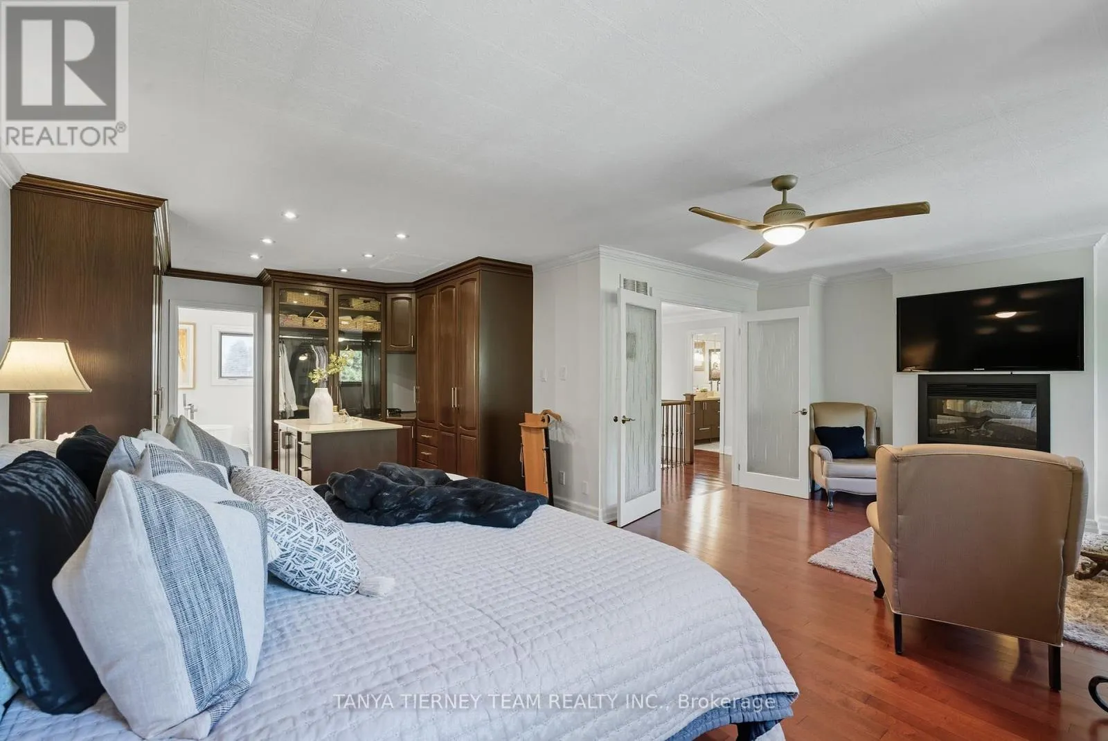 33 SIMMS DRIVE