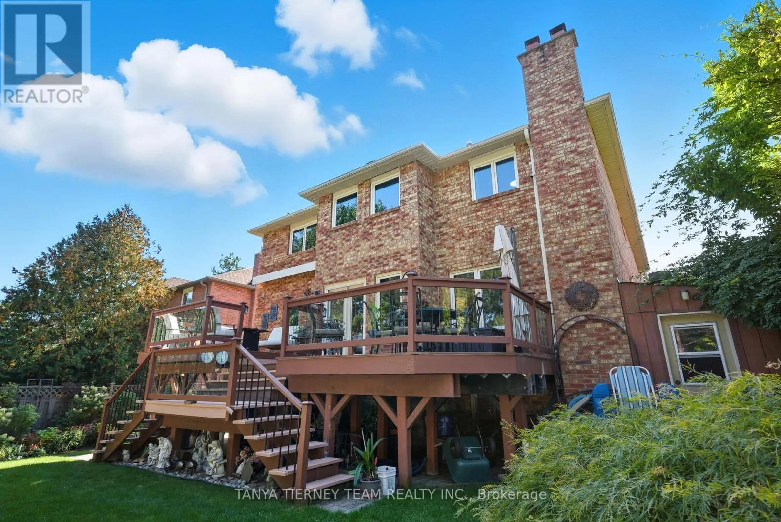 33 SIMMS DRIVE