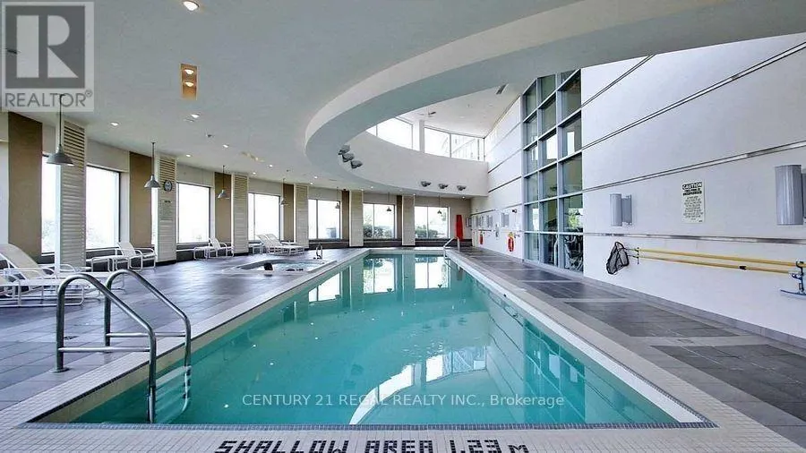 3015 - 38 LEE CENTRE DRIVE