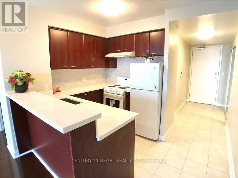 3015 - 38 LEE CENTRE DRIVE