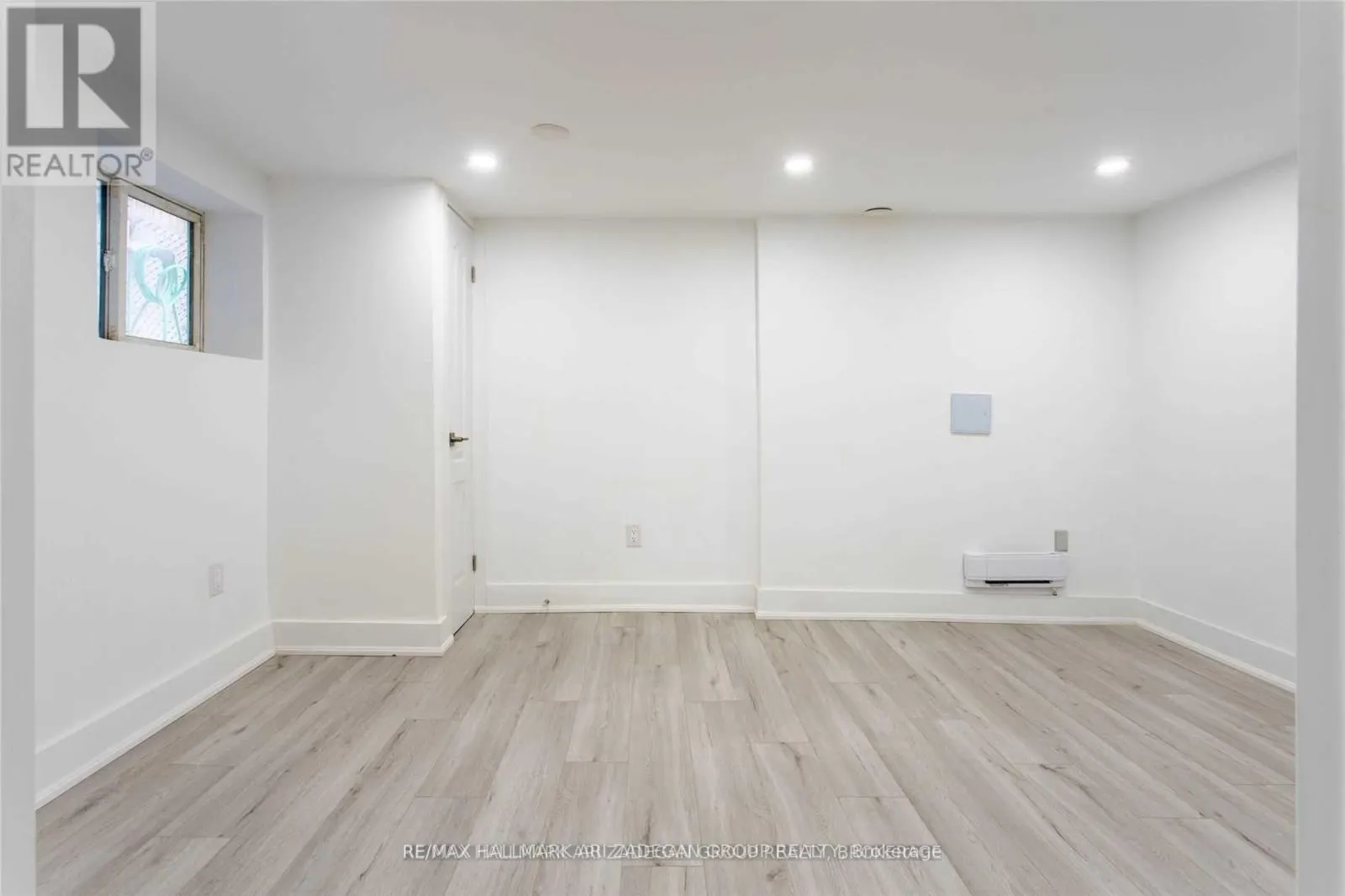 LOWE FL - 138 BOOTH AVENUE