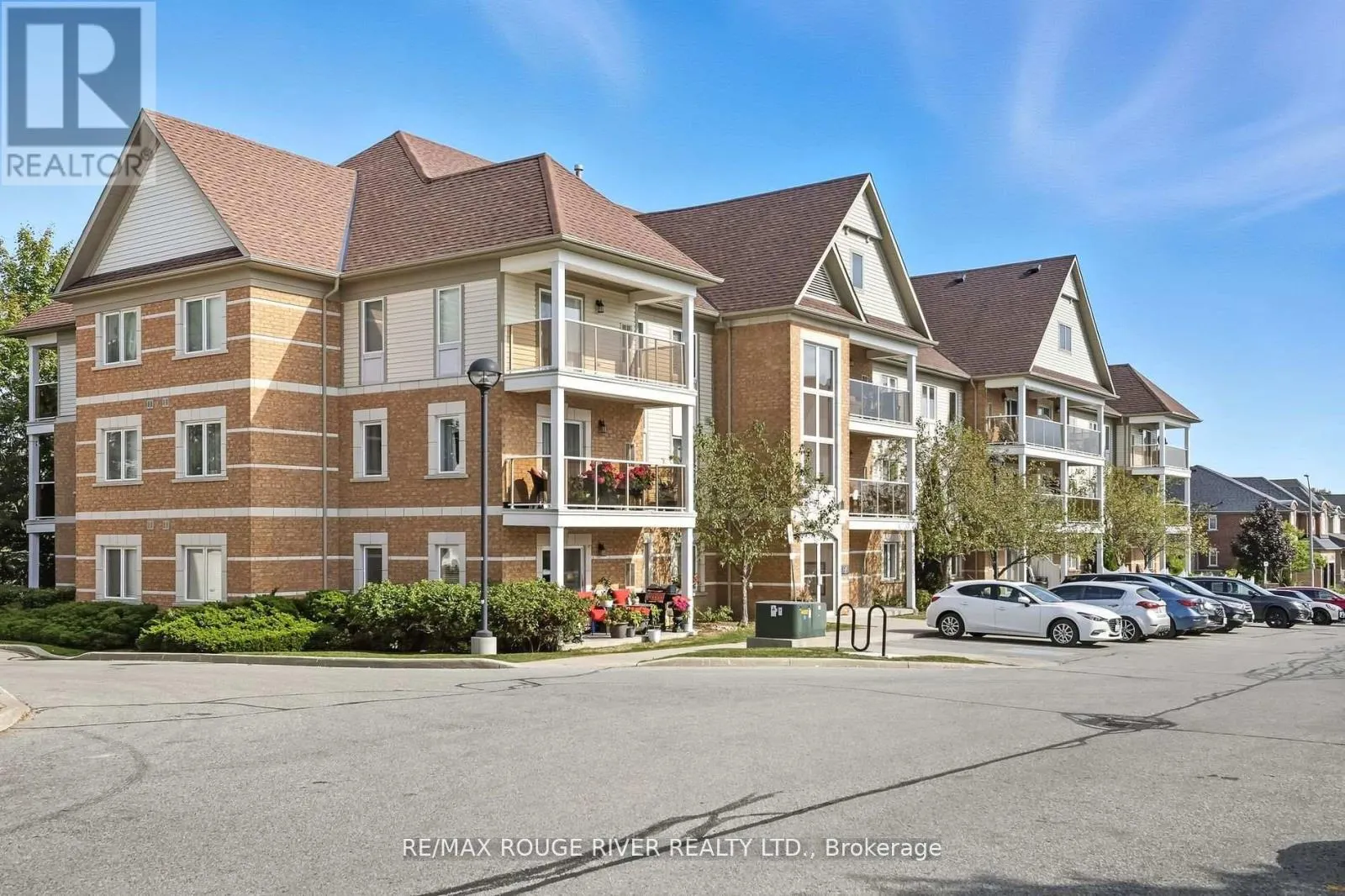104 - 120 ASPEN SPRINGS DRIVE, #104
