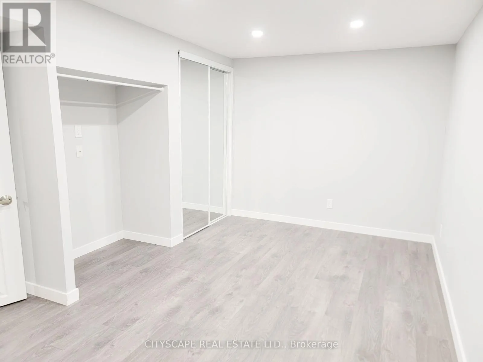 15 HARTSFIELD DRIVE