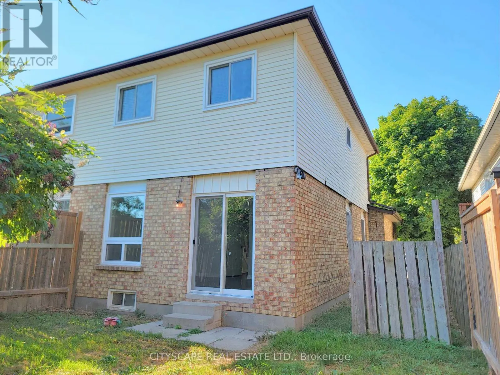 15 HARTSFIELD DRIVE