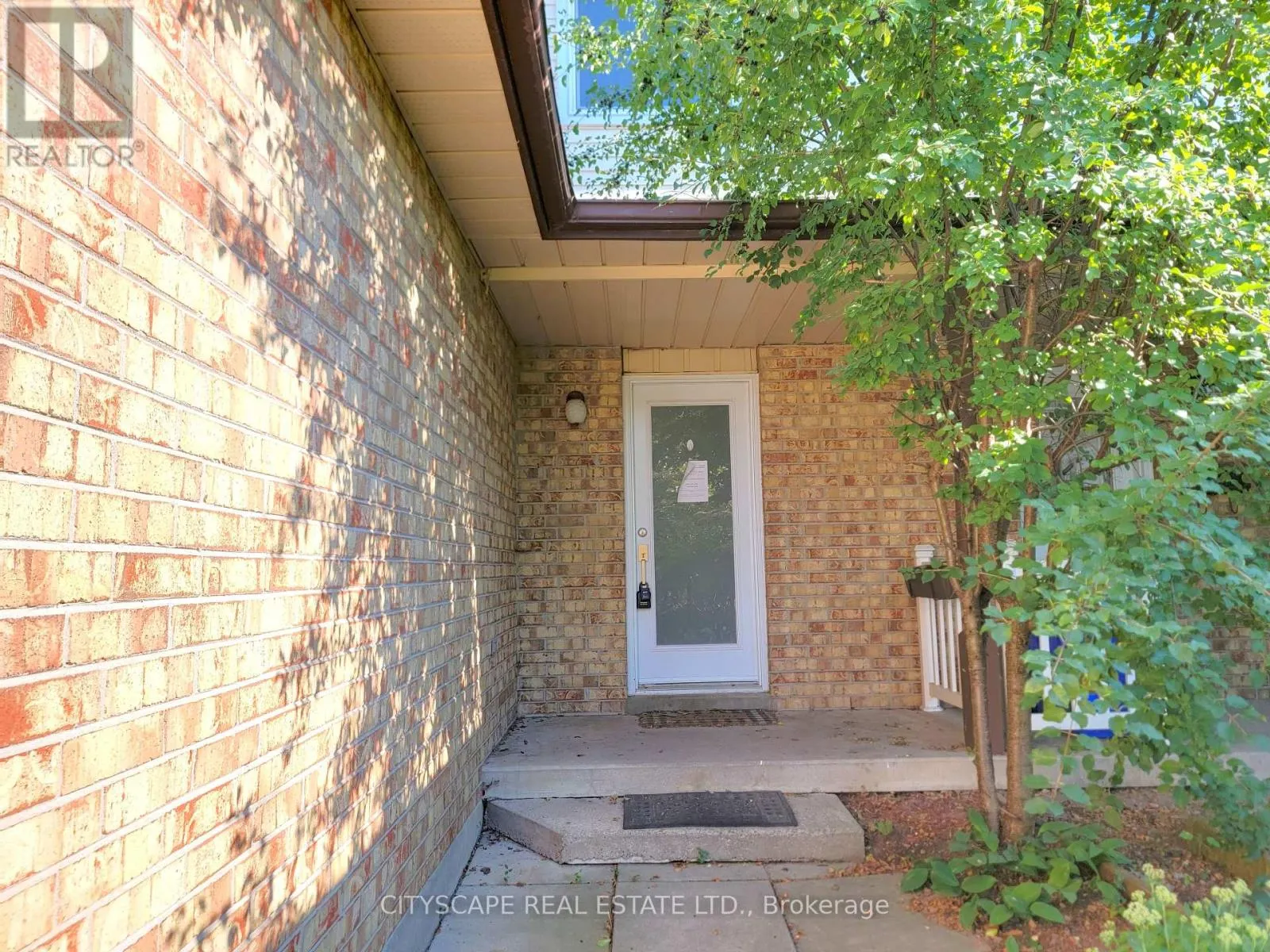 15 HARTSFIELD DRIVE