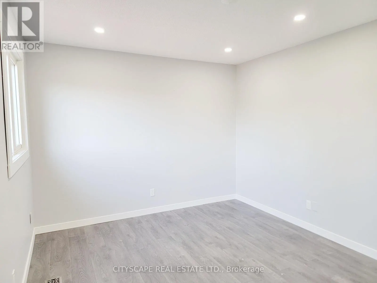 15 HARTSFIELD DRIVE