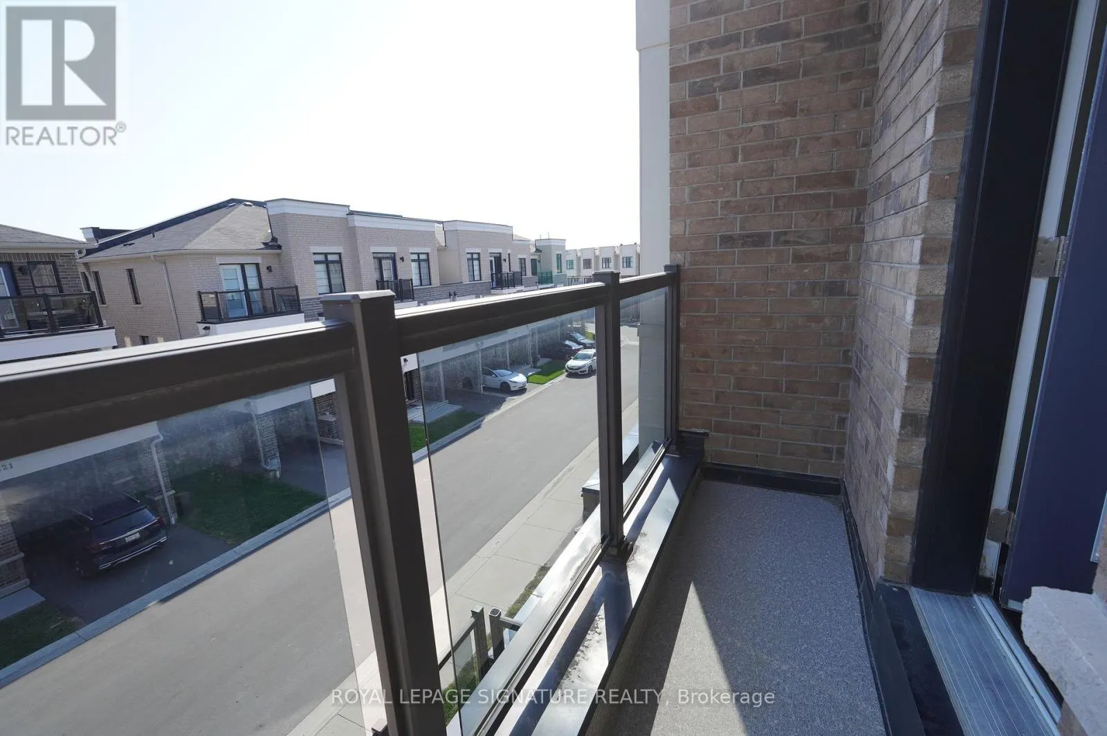212 LORD ELGIN LANE