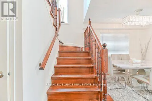 46 LLOYDMINSTER AVENUE