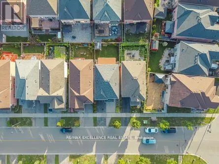 46 LLOYDMINSTER AVENUE
