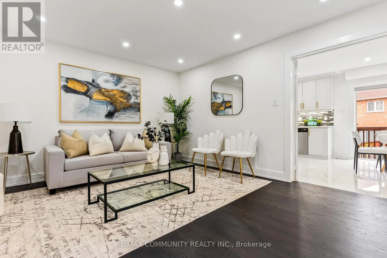 5 WHITE HEATHER BOULEVARD