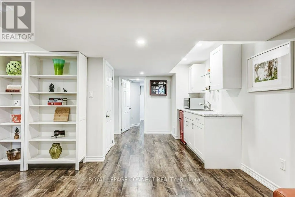 89 JAMES GOVAN DRIVE