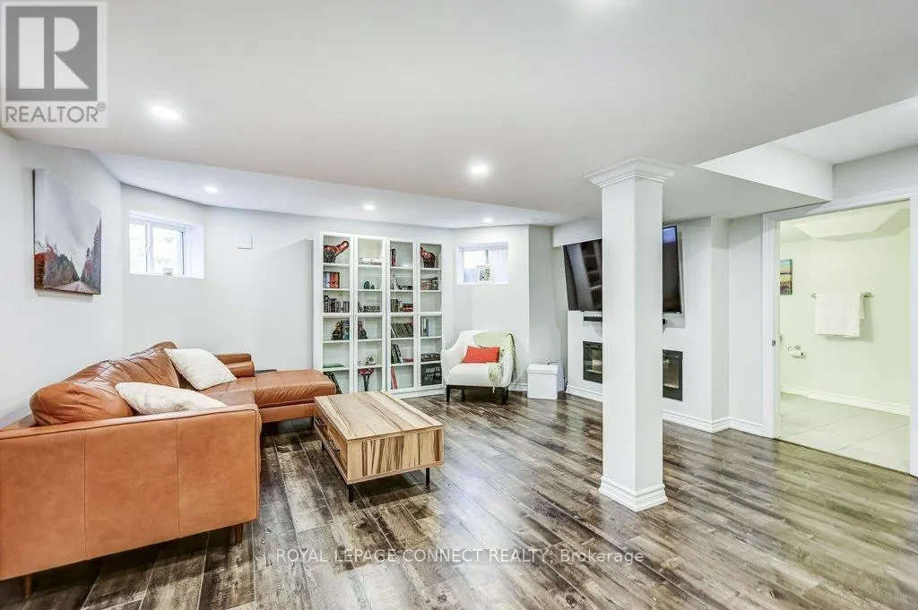89 JAMES GOVAN DRIVE