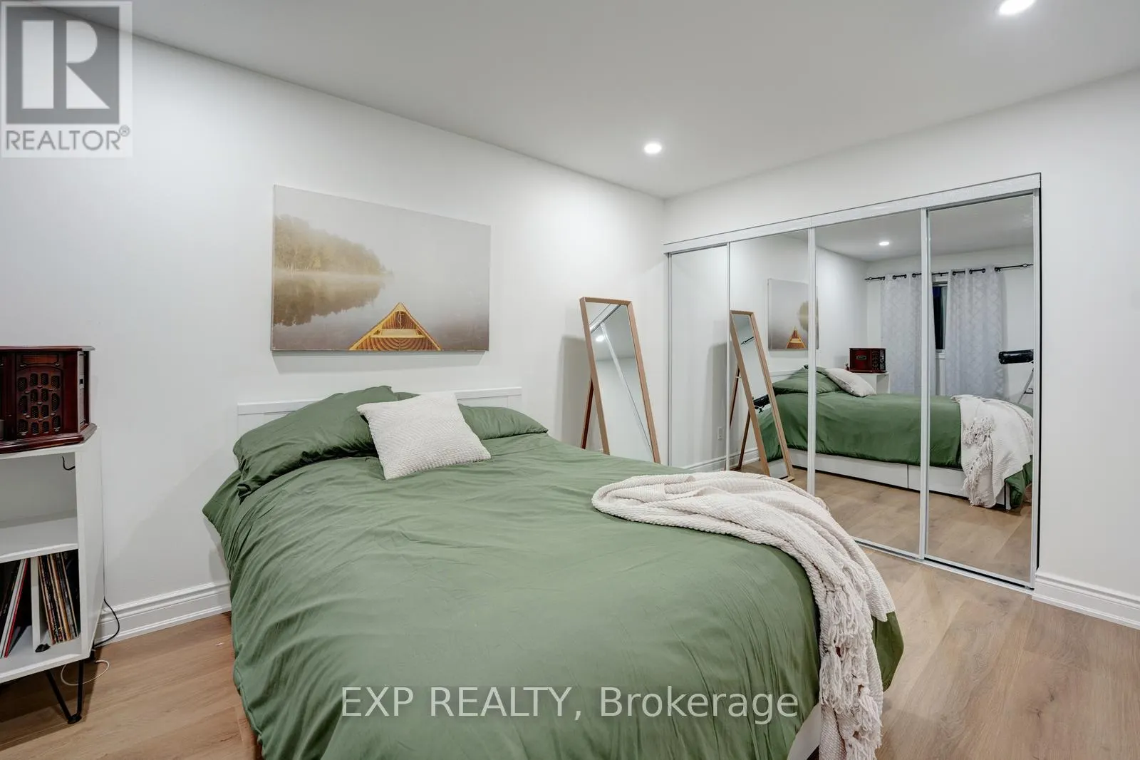 33 HARTRICK PLACE
