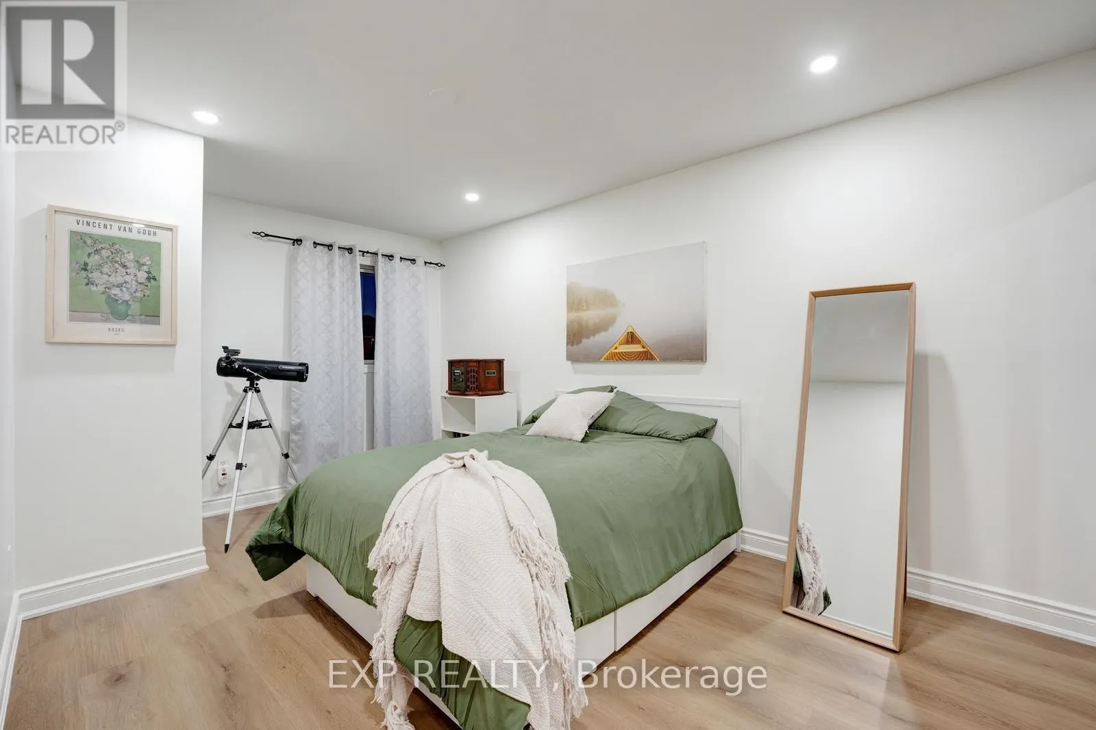33 HARTRICK PLACE