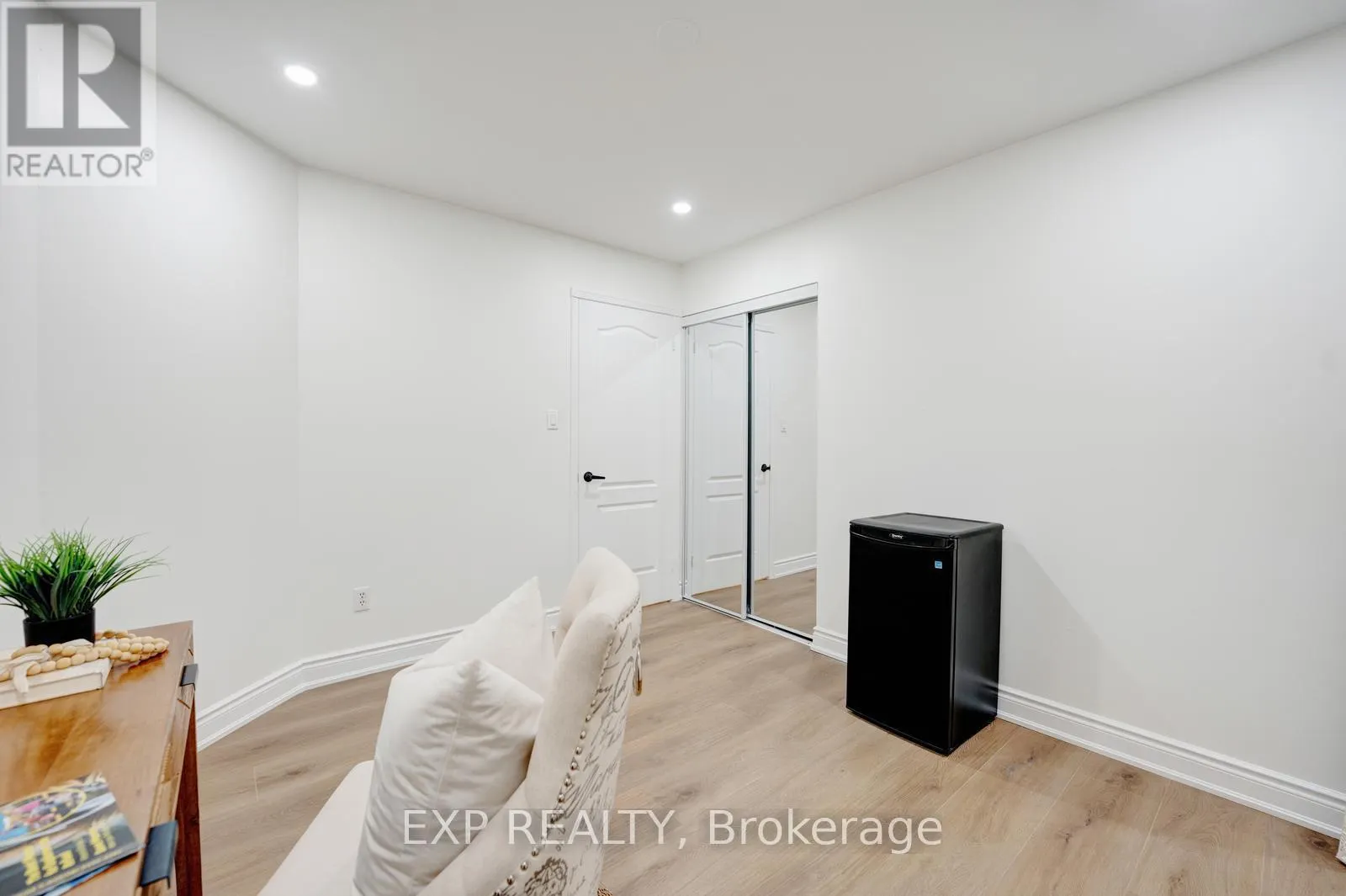 33 HARTRICK PLACE