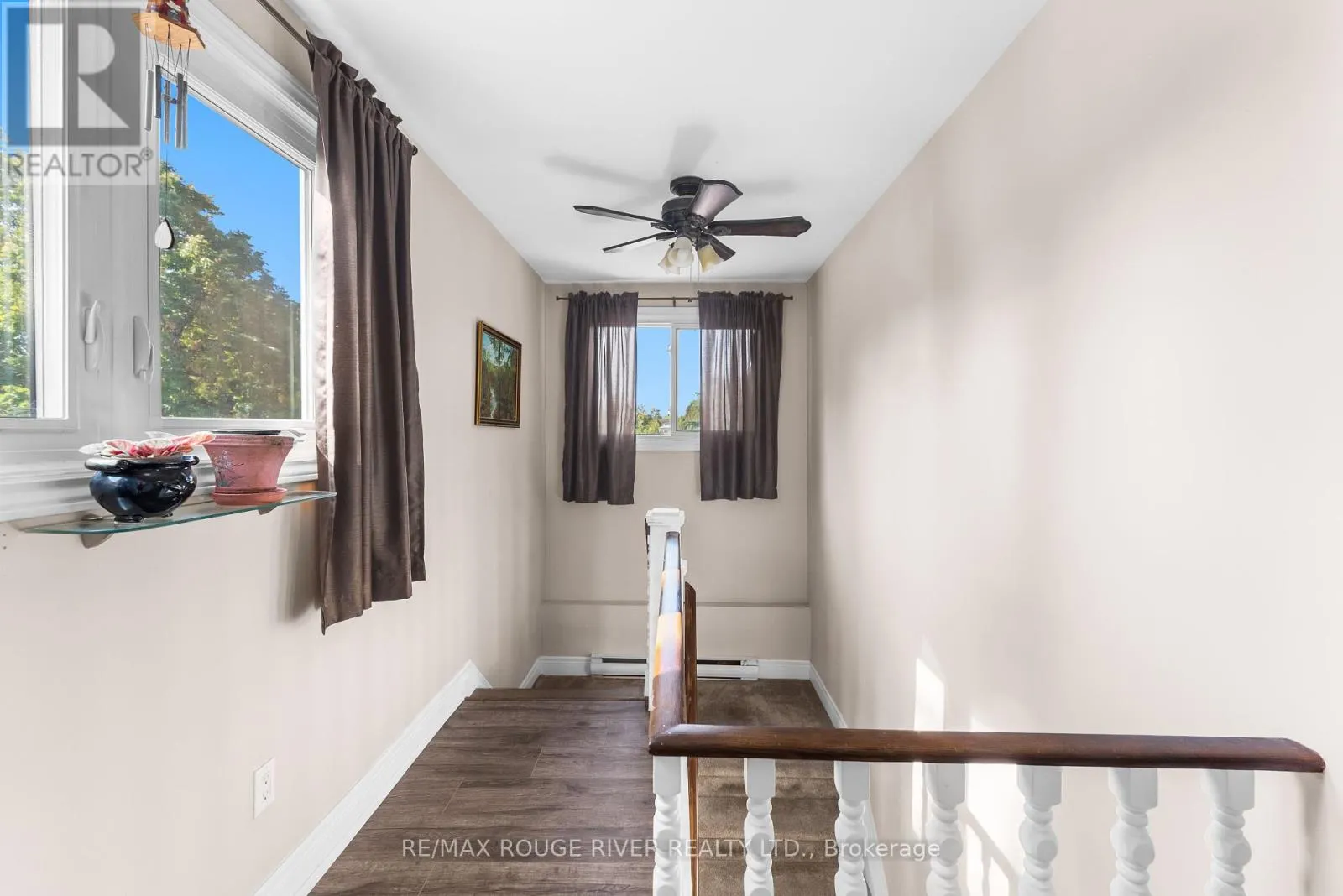 22 TWEEDROCK CRESCENT