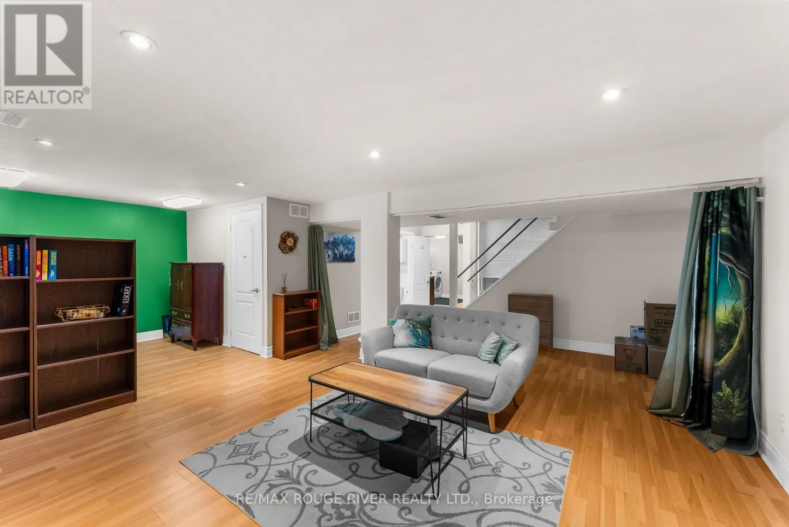 22 TWEEDROCK CRESCENT
