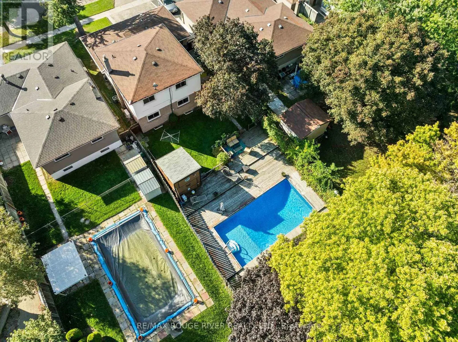 22 TWEEDROCK CRESCENT