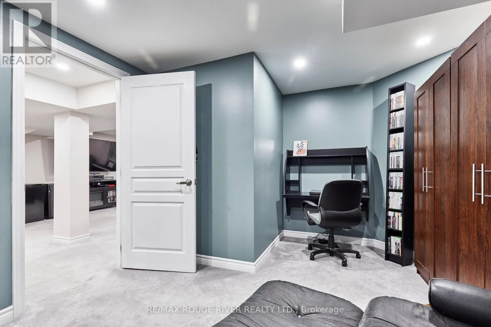 25 CONSTANCE DRIVE