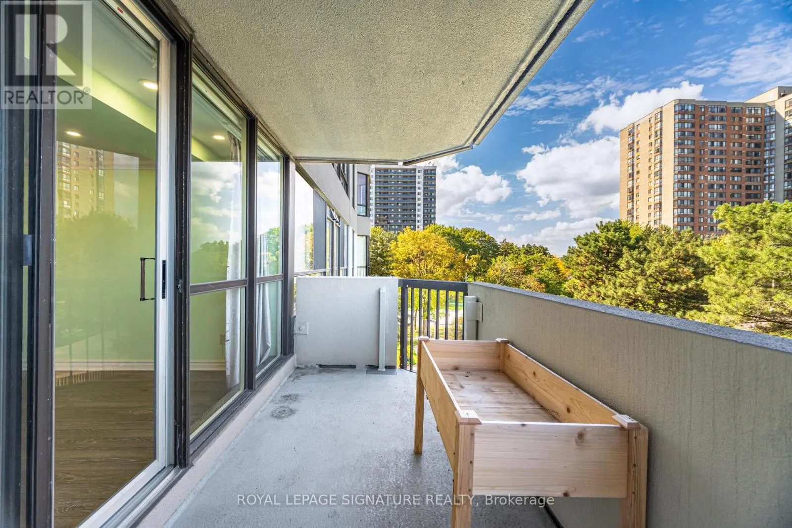 309 - 275 BAMBURGH CIRCLE