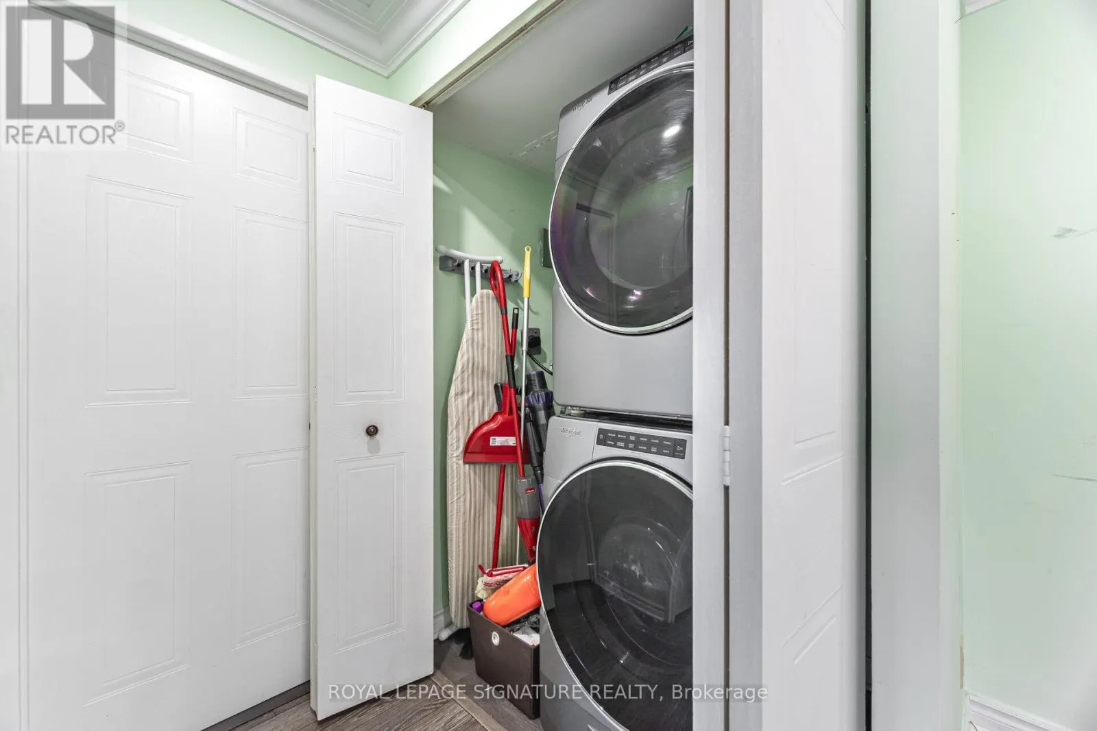 309 - 275 BAMBURGH CIRCLE