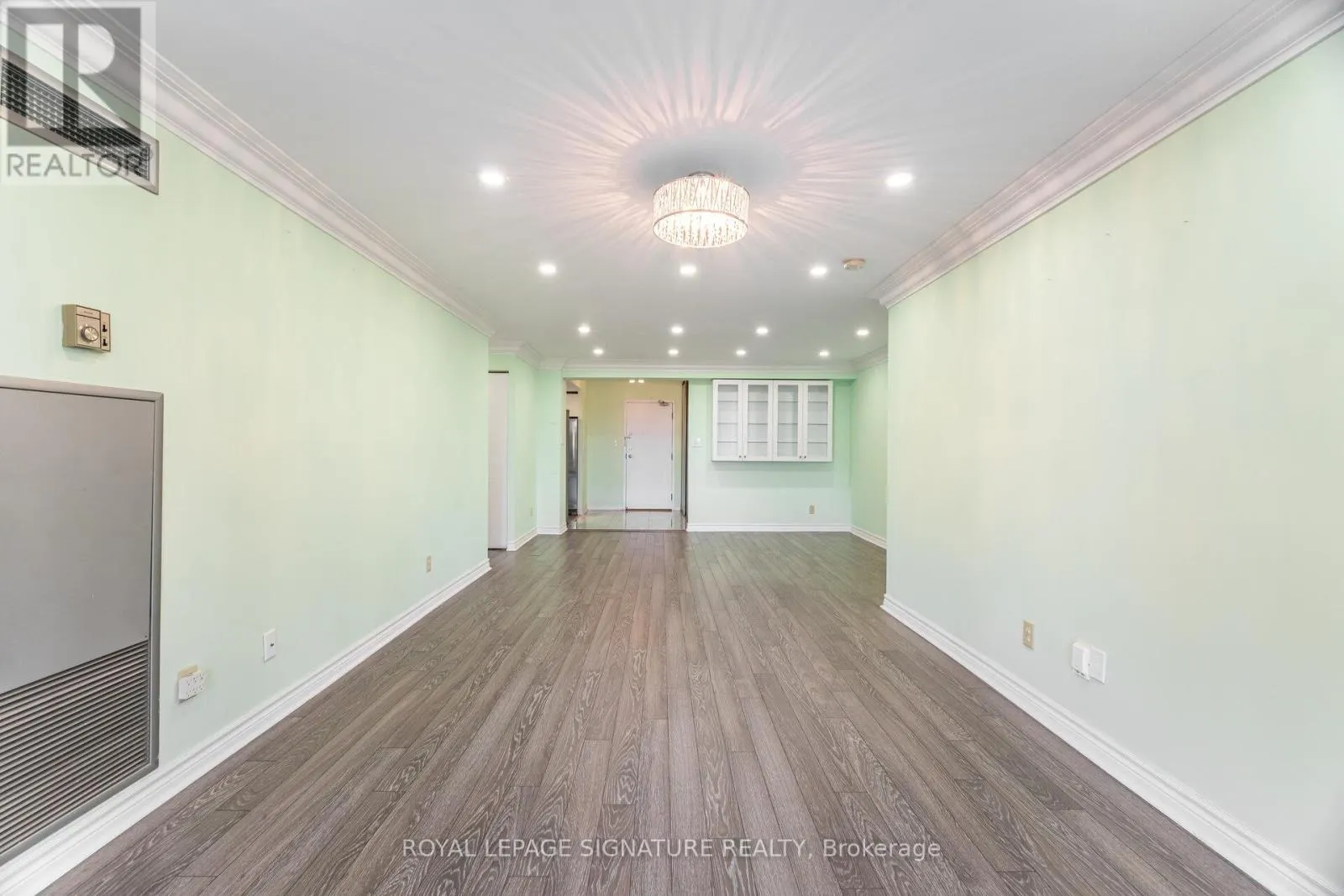 309 - 275 BAMBURGH CIRCLE