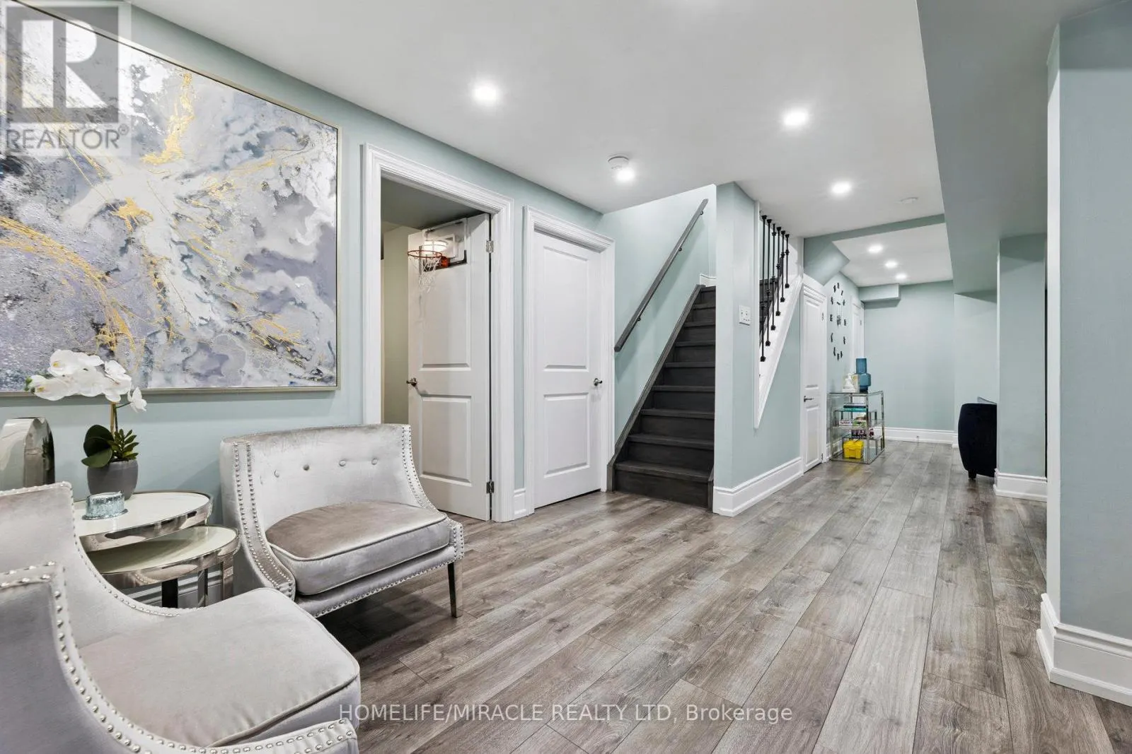 33 RITCHIE AVENUE