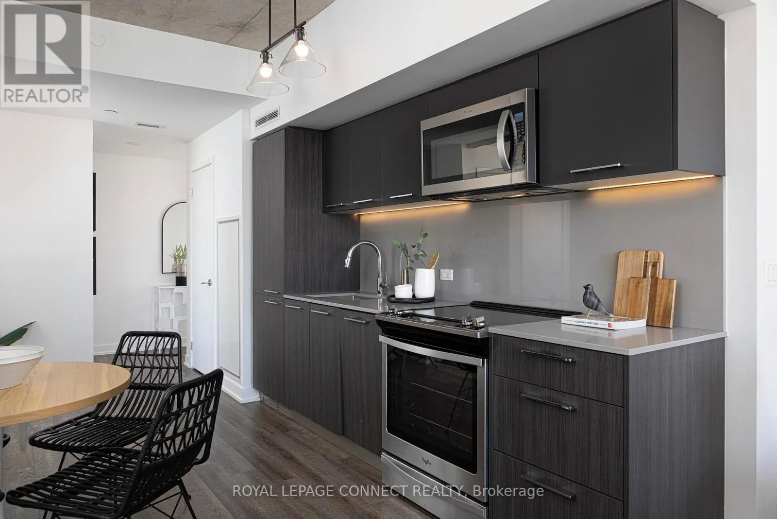 710 - 25 BASEBALL PLACE