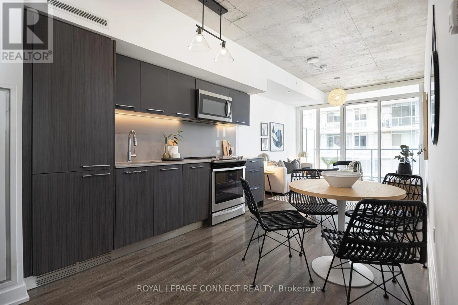 710 - 25 BASEBALL PLACE