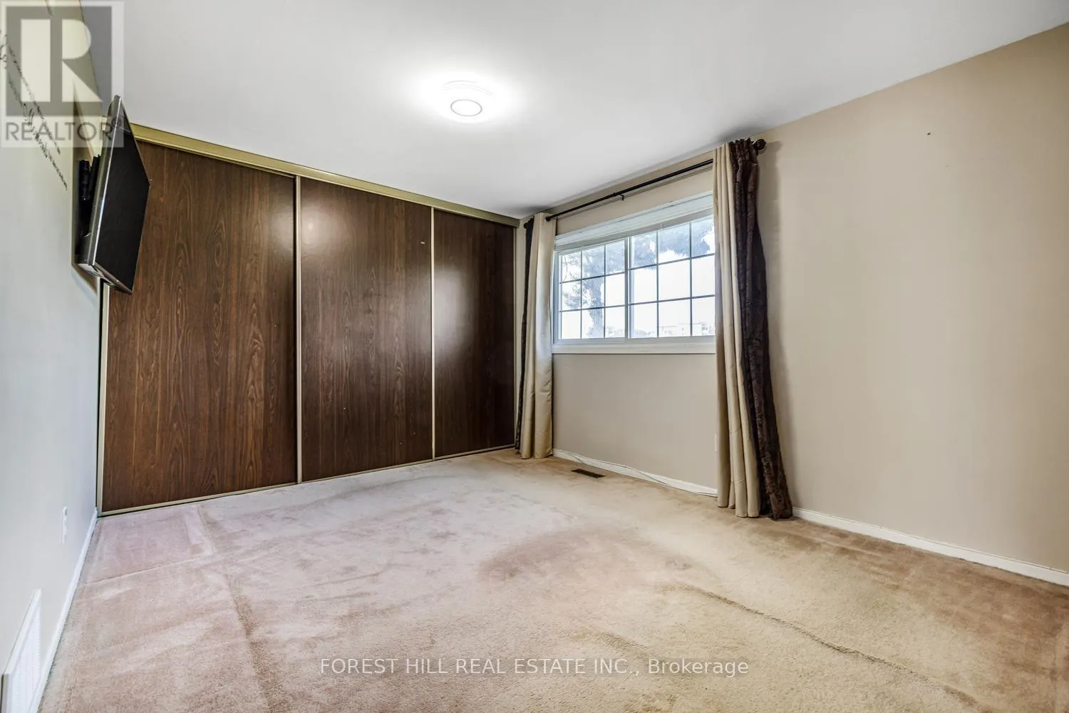 140 VALDOR DRIVE