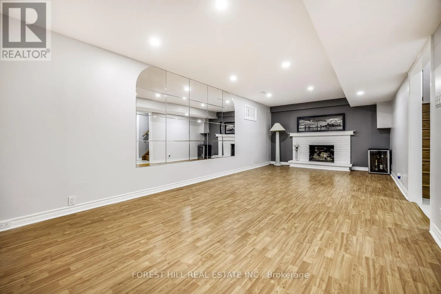 140 VALDOR DRIVE