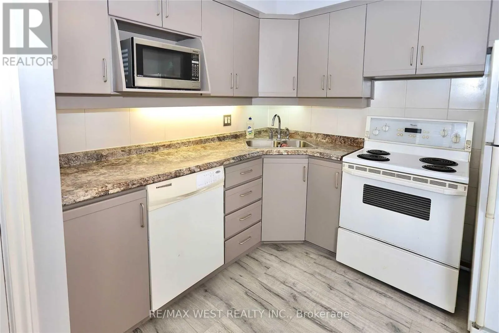 MAIN - 200 CRAWFORTH STREET