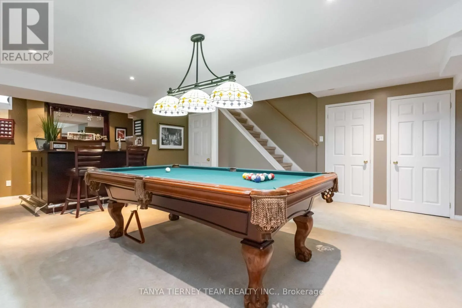 11 CLARIDGE CRESCENT