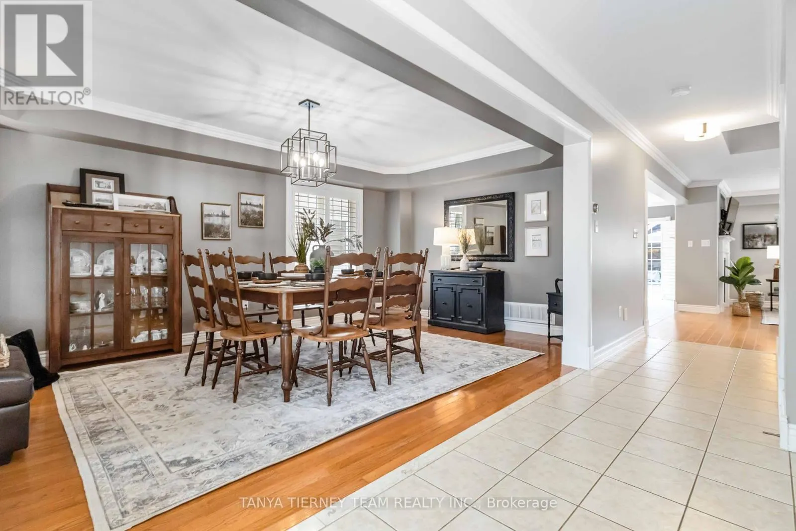11 CLARIDGE CRESCENT