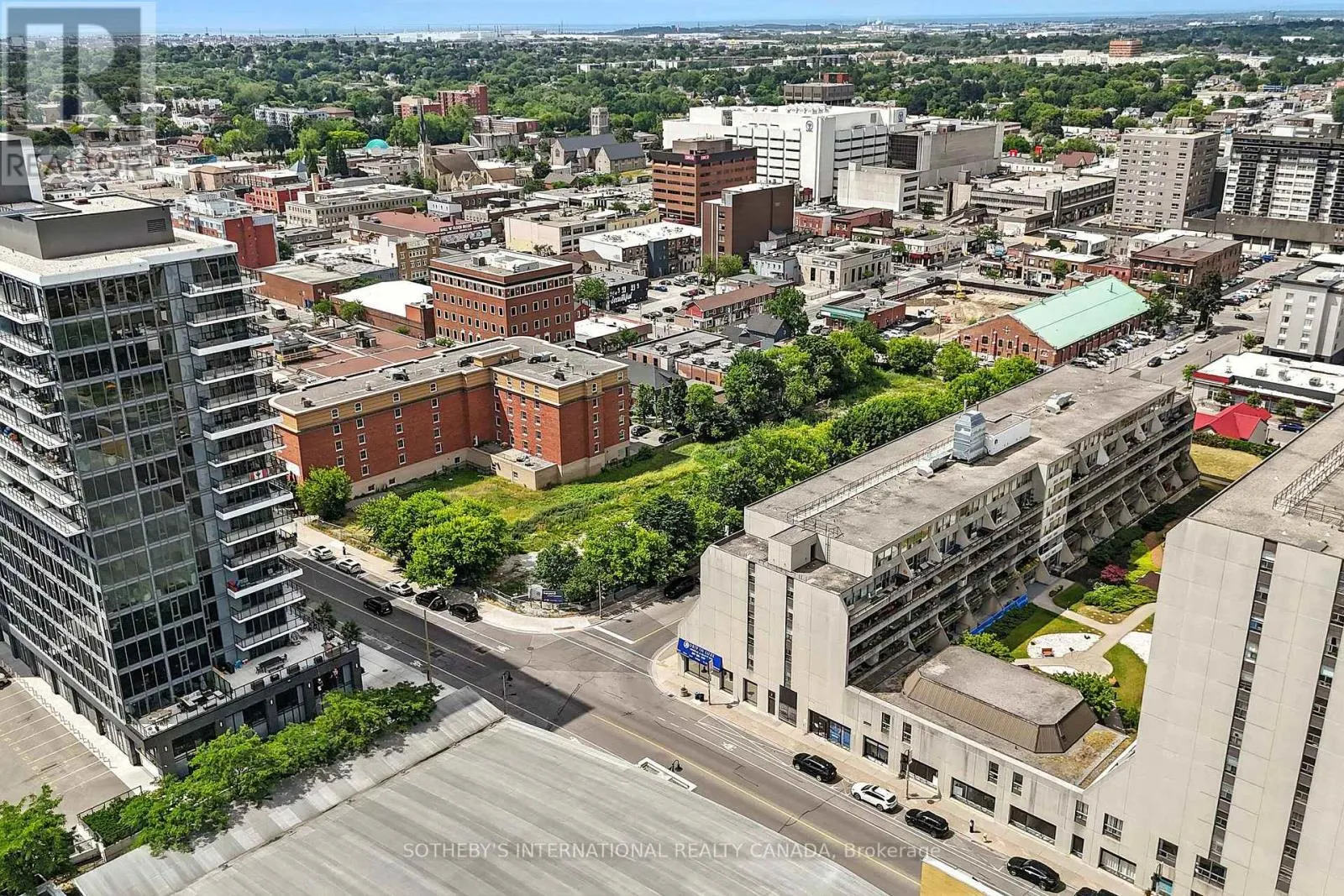 101 - 50 RICHMOND STREET E