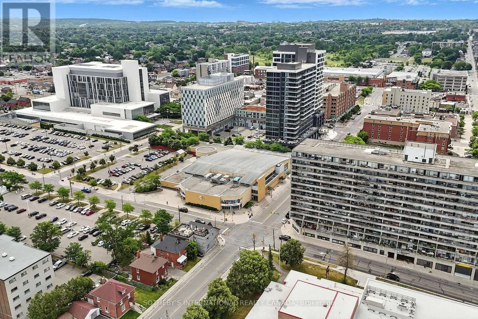 101 - 50 RICHMOND STREET E