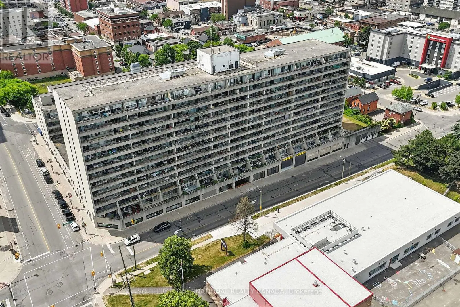 101 - 50 RICHMOND STREET E
