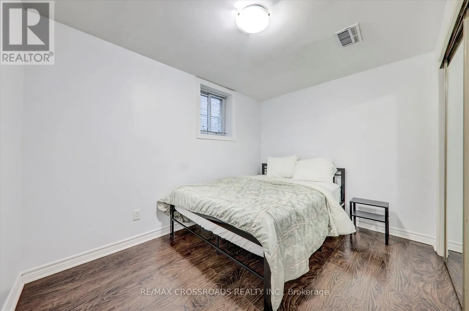 3993 ELLESMERE ROAD