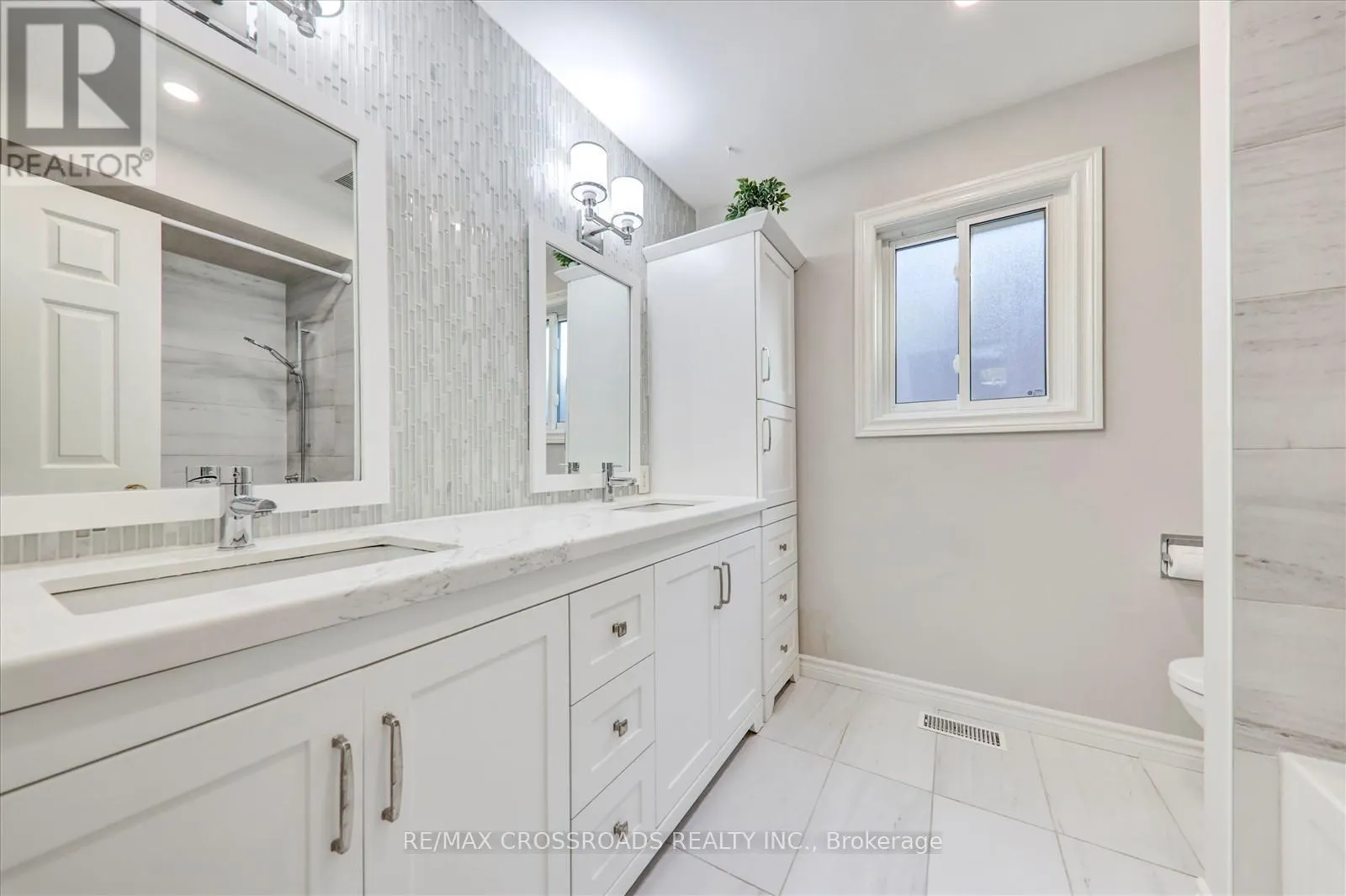 3993 ELLESMERE ROAD